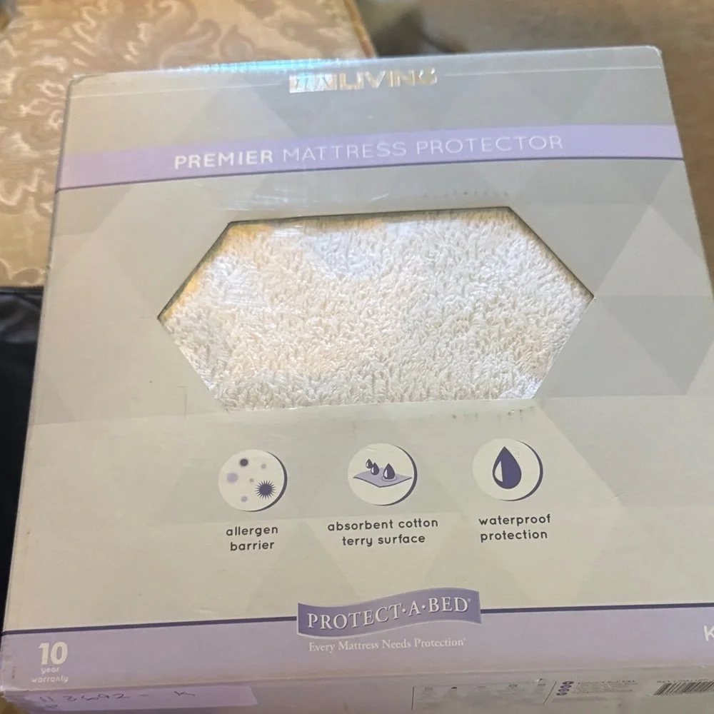 Protect-A-Bed Premier Mattress Protector
